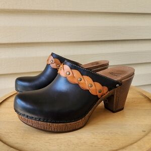 Dansko women's braided strap heled mule clogs size 38
